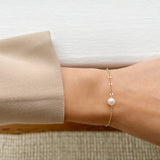 Contrast Chain Pearl Bracelet