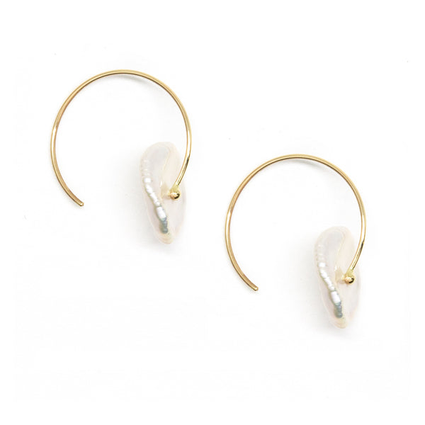 Petal Pearl Circle Earrings