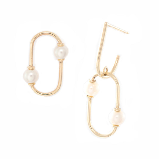 Mismatch Pearl Oval Earrings