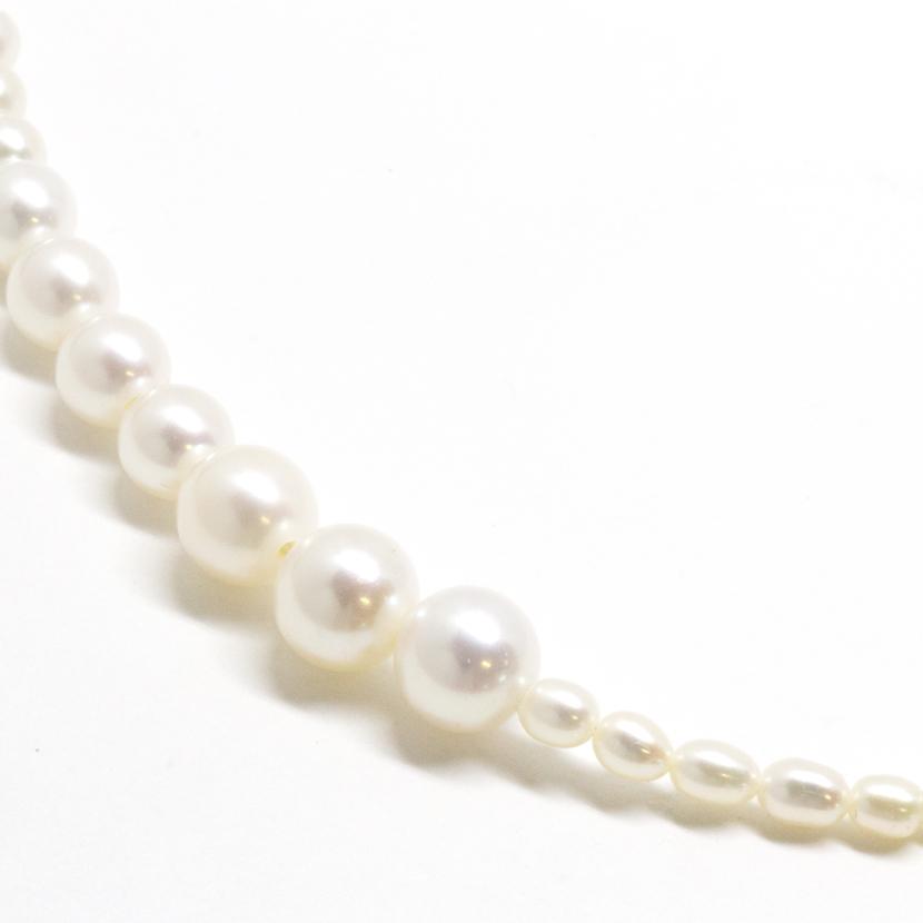 Gradual Pearl Necklace